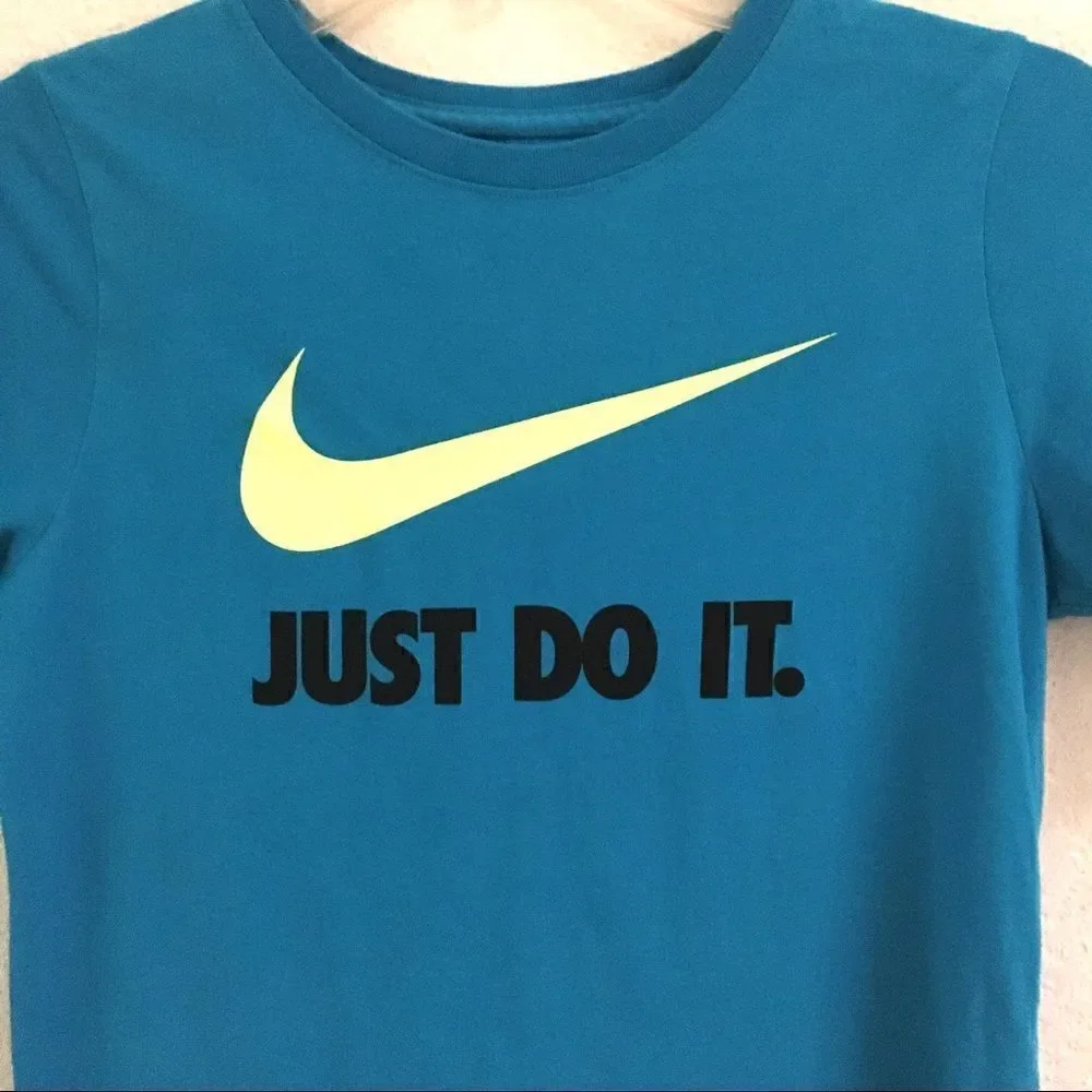 ‎Youth “just do it” print Nike T-shirt L